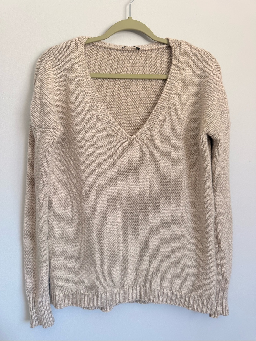 Theory V-Neck Oversized Marl Knit Pullover Sweater Beige Cream
